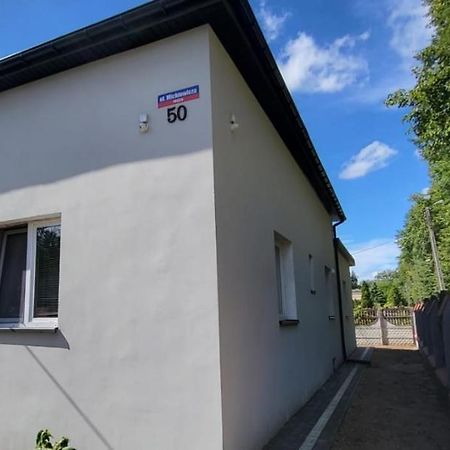 Noclegi Tuszyn Exterior photo